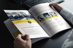 BROCHURE / MAGAZINE MOCKUP